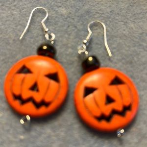 Jack-o-lantern earrings